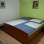 Apartmaji In Sobe Kocjancic *