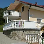 Rum i privatbostad Apartmaji In Sobe Kocjancic *
