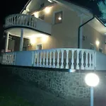 Apartmaji In Sobe Kocjancic Nastanitev v družini Podcetrtek