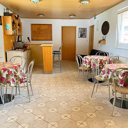 Apartmaji In Sobe Kocjancic Δωμάτια σε οικογενειακή κατοικία