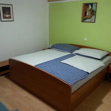 Apartmaji In Sobe Kocjancic *