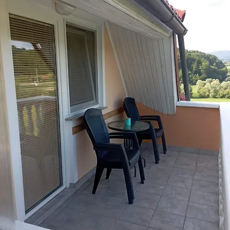 Homestay Apartmaji In Sobe Kocjancic Podcetrtek