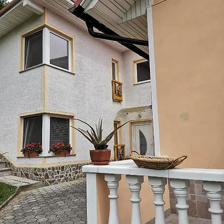 Apartmaji In Sobe Kocjancic Ostanak kod kuće