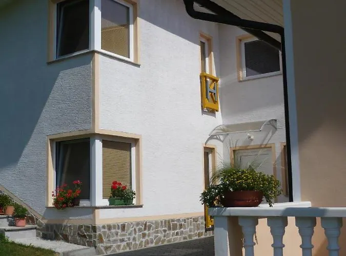 בית אירוח Apartmaji In Sobe Kocjancic