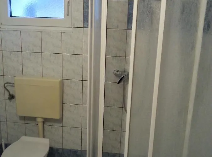 ホームステイ Apartmaji In Sobe Kocjancic